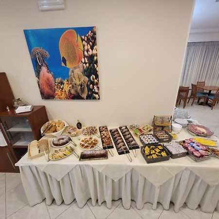 Hotel Savana Rimini Extérieur photo